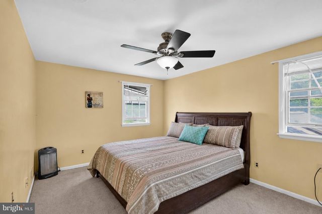 2710 SUN VALLEY DR, Waldorf, MD 20603