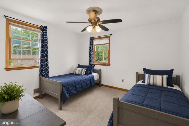 2710 SUN VALLEY DR, Waldorf, MD 20603