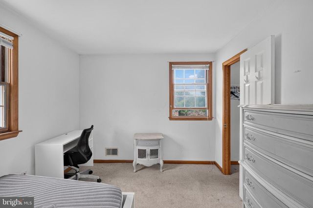2710 SUN VALLEY DR, Waldorf, MD 20603