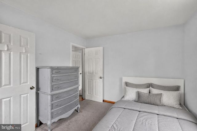 2710 SUN VALLEY DR, Waldorf, MD 20603