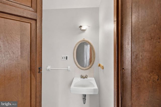 2710 SUN VALLEY DR, Waldorf, MD 20603
