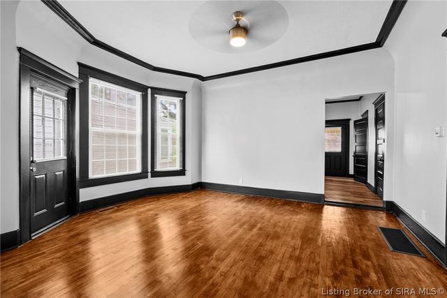 2121 E Elm Street, New Albany, IN 47150