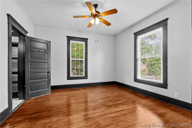 2121 E Elm Street, New Albany, IN 47150