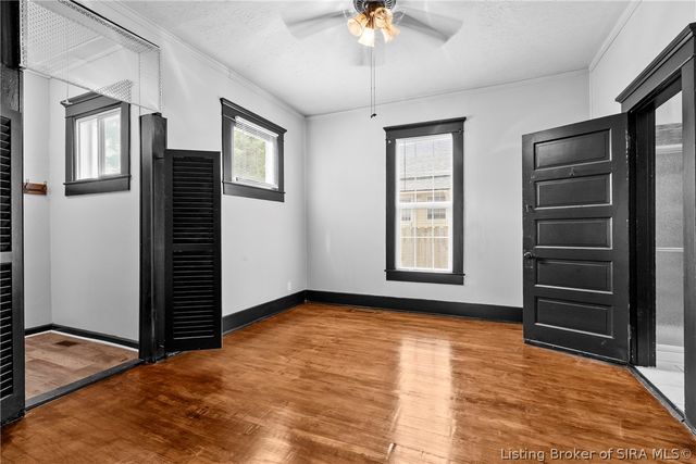 2121 E Elm Street, New Albany, IN 47150