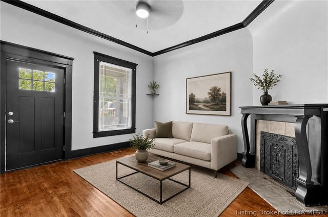 2121 E Elm Street, New Albany, IN 47150