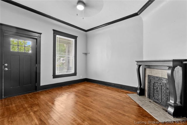 2121 E Elm Street, New Albany, IN 47150