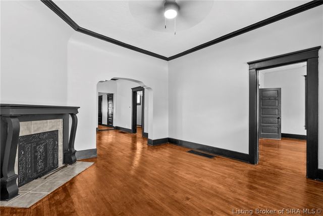 2121 E Elm Street, New Albany, IN 47150