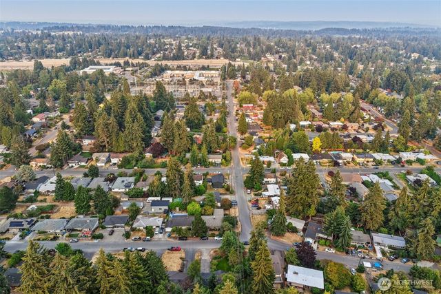 16303 Densmore Avenue N, Shoreline, WA 98133