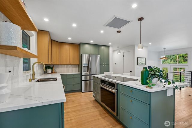 16303 Densmore Avenue N, Shoreline, WA 98133