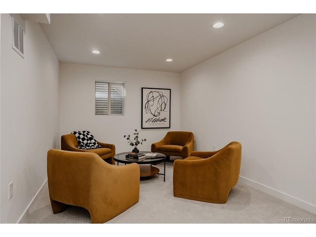 3316 Camden Dr, Longmont, CO 80503