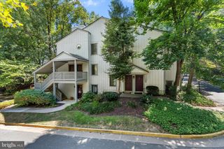2245 HUNTERS RUN DR, Reston, VA 20191