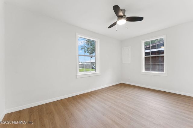 4845 LOUISA Terrace, Jacksonville, FL 32205