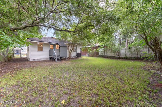 4845 LOUISA Terrace, Jacksonville, FL 32205