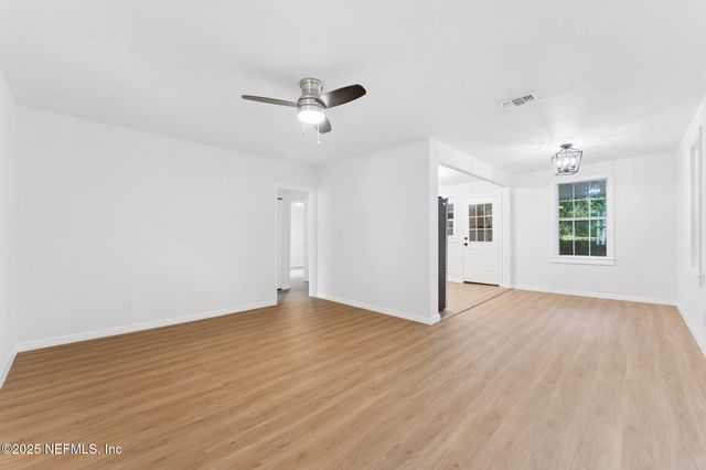 4845 LOUISA Terrace, Jacksonville, FL 32205