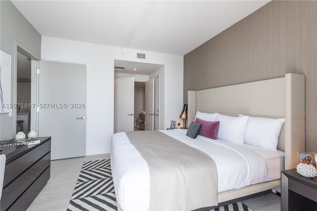 4010 S Ocean Dr R2007, Hollywood, FL 33019