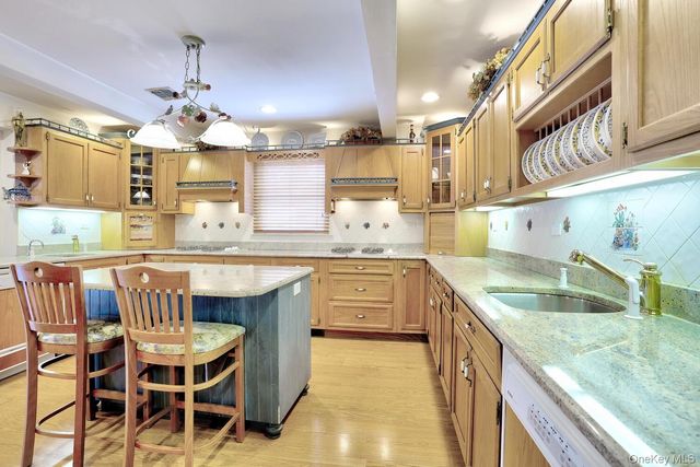 6 Orchard Hill Drive, Monsey, NY 10952