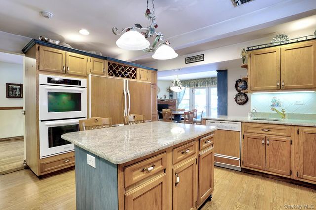 6 Orchard Hill Drive, Monsey, NY 10952