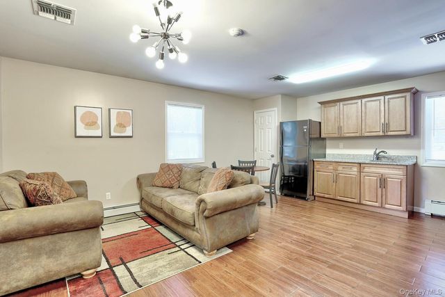 6 Orchard Hill Drive, Monsey, NY 10952