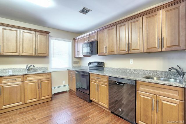 6 Orchard Hill Drive, Monsey, NY 10952