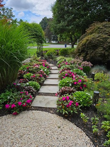 6 Orchard Hill Drive, Monsey, NY 10952