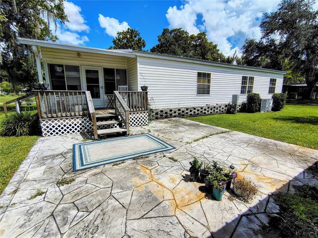 25 CANAL WAY, Lake Panasoffkee, FL 33538