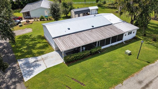 25 CANAL WAY, Lake Panasoffkee, FL 33538