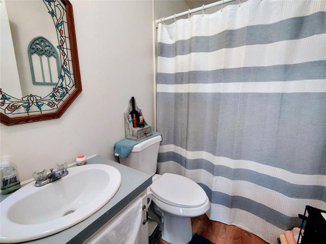 25 CANAL WAY, Lake Panasoffkee, FL 33538