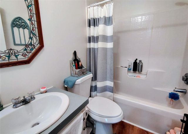 25 CANAL WAY, Lake Panasoffkee, FL 33538