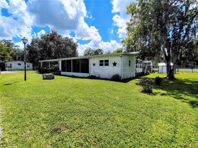 25 CANAL WAY, Lake Panasoffkee, FL 33538