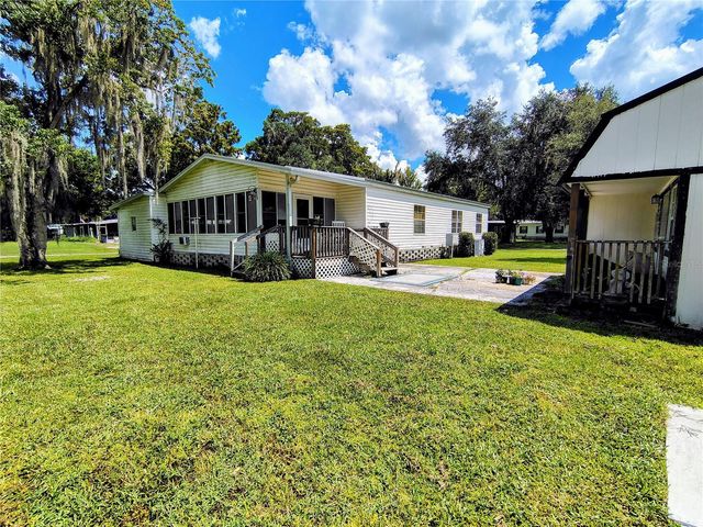 25 CANAL WAY, Lake Panasoffkee, FL 33538