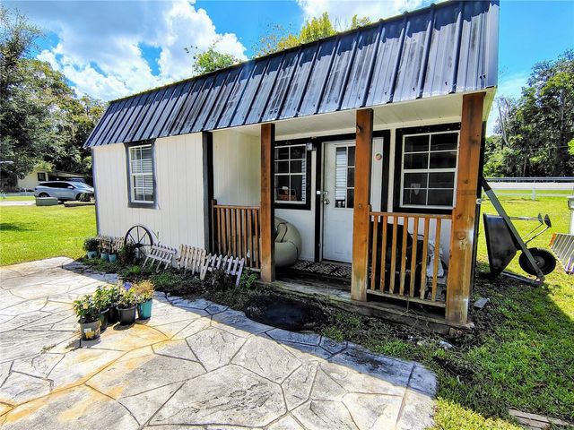 25 CANAL WAY, Lake Panasoffkee, FL 33538