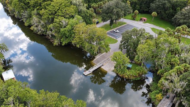 25 CANAL WAY, Lake Panasoffkee, FL 33538