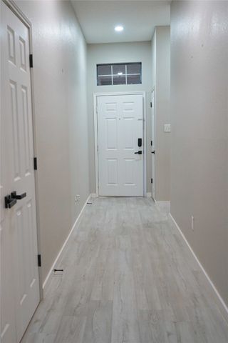 5811 Sterling Green Trail, Arlington, TX 76017