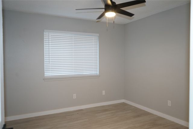 5811 Sterling Green Trail, Arlington, TX 76017