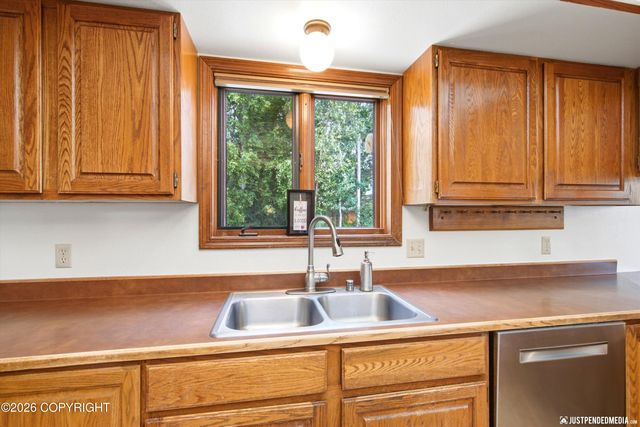 6981 W Leckwold Drive, Wasilla, AK 99623