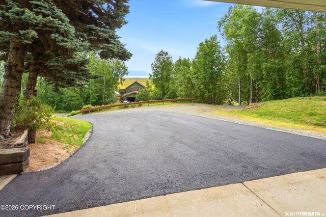 6981 W Leckwold Drive, Wasilla, AK 99623