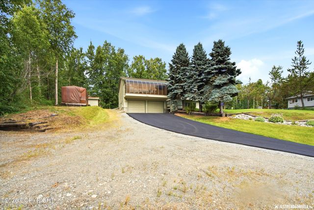 6981 W Leckwold Drive, Wasilla, AK 99623