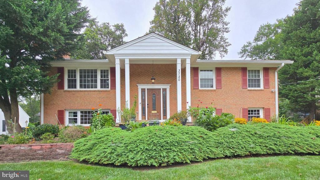 3720 KING ARTHUR RD, Annandale, VA 22003