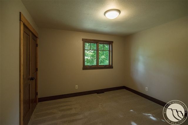 16 Clear Creek School Road, Roberts, MT 59070