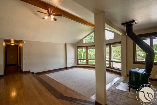 16 Clear Creek School Road, Roberts, MT 59070