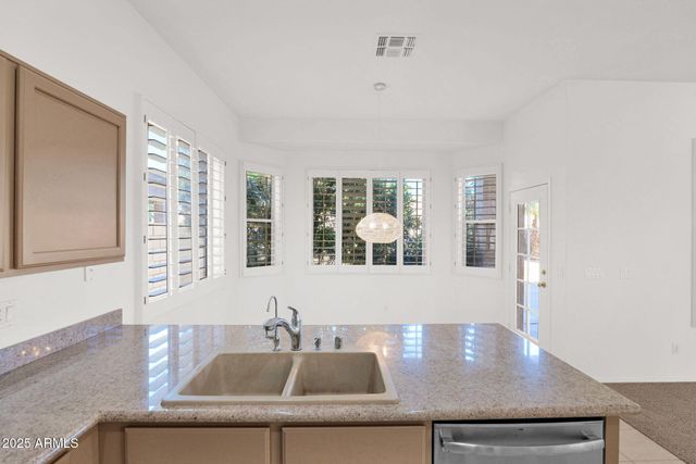 1200 E WESTCHESTER Drive, Chandler, AZ 85249