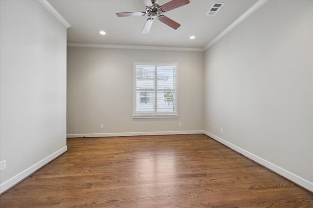 5736 Tanglewood Cove Street, Houston, TX 77057
