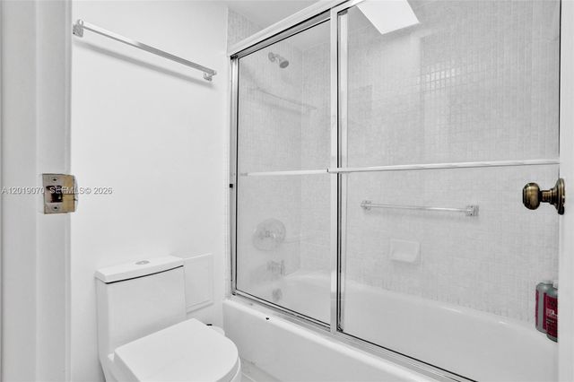 20379 W Country Club Dr 1440, Aventura, FL 33180