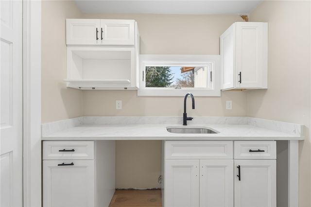 1935 Matunuck School House Road, South Kingstown, RI 02879