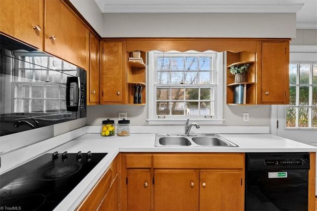 1609 Wilton Drive, Greensboro, NC 27408