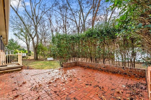 1609 Wilton Drive, Greensboro, NC 27408