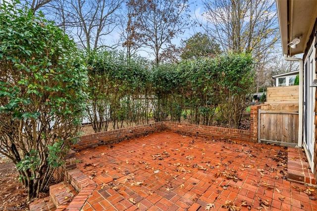 1609 Wilton Drive, Greensboro, NC 27408