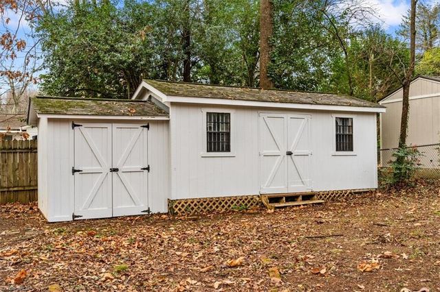 1609 Wilton Drive, Greensboro, NC 27408