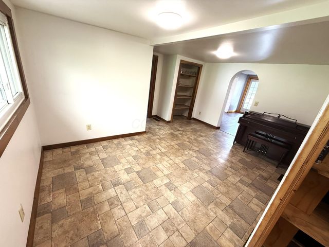 1283 Union Station Road, Granville, OH 43023