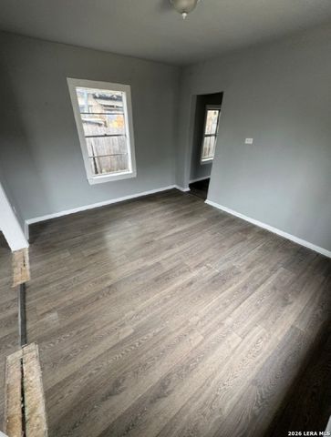 2216 SAN FERNANDO ST, San Antonio, TX 78207